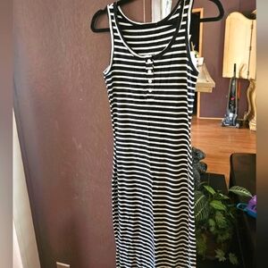 Heart & Hips Maxi Dress